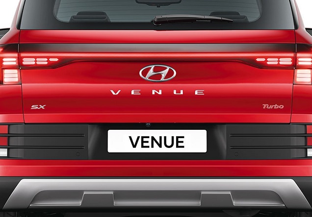 Hyundai Venue 26