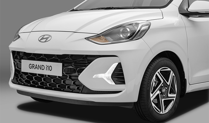 Hyundai i10 Hatchback 17